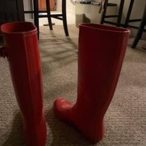 Red patent Hunter Rain Boots